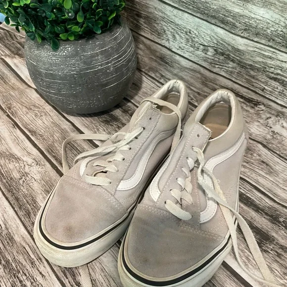 Vans shoes - Picture 1 of 2